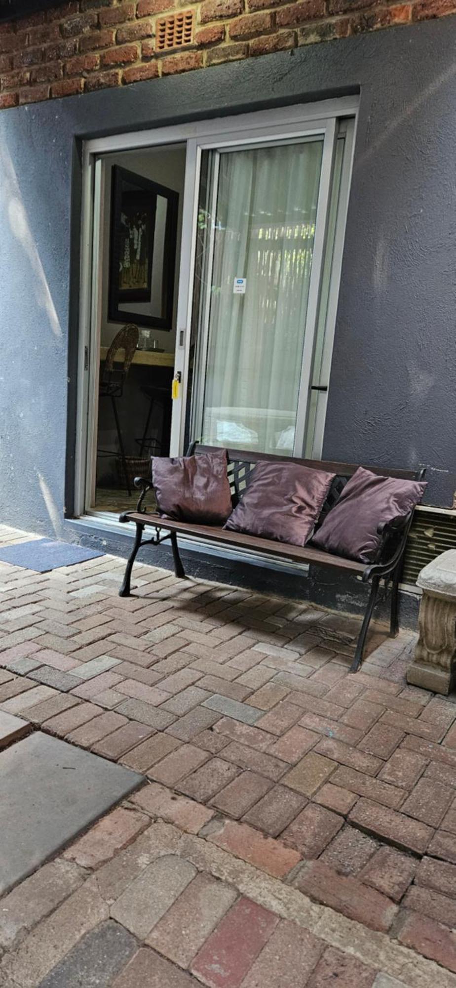 Old Vic Travellers Inn Nelspruit Mbombela Exteriör bild