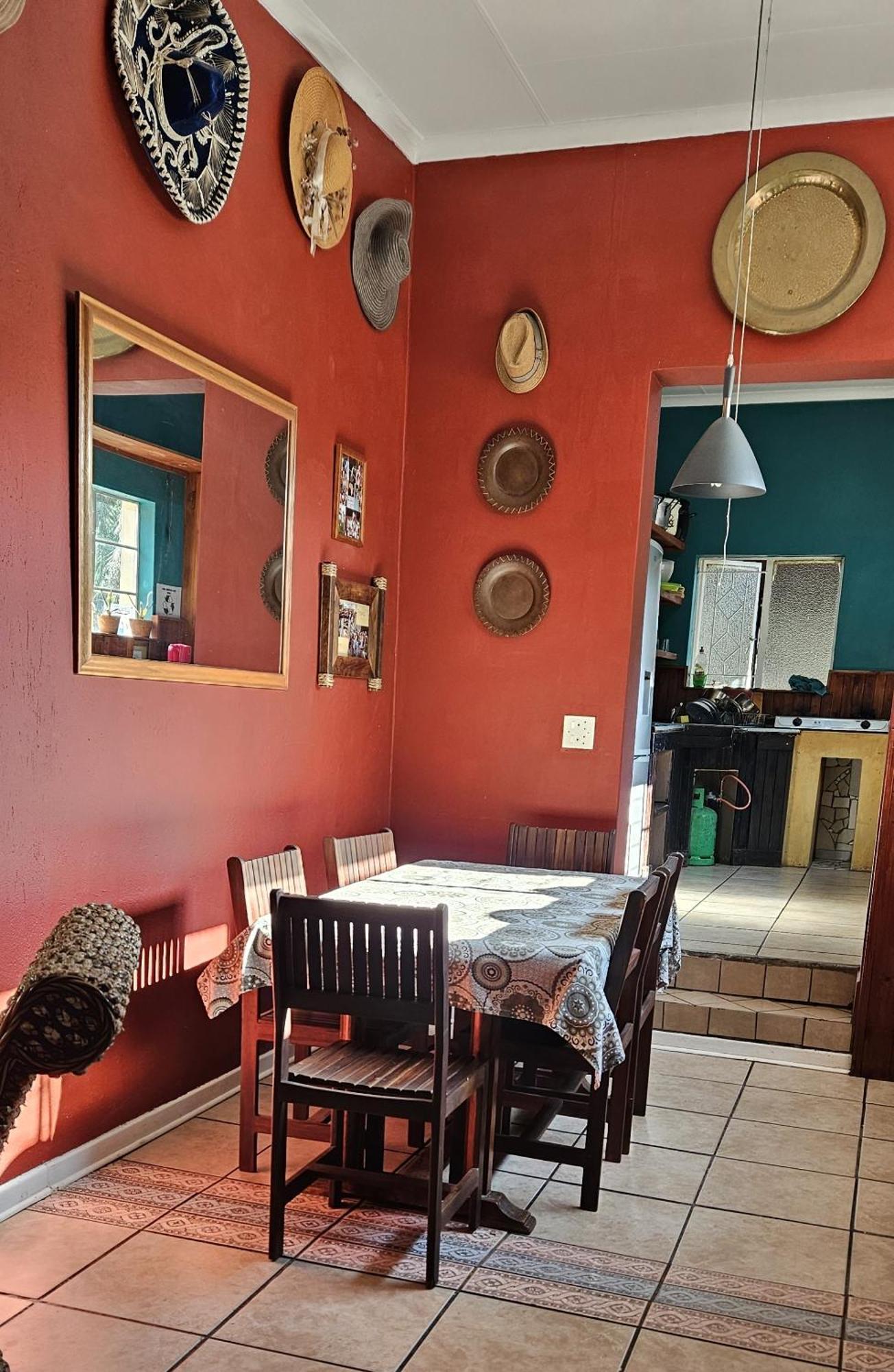 Old Vic Travellers Inn Nelspruit Mbombela Exteriör bild