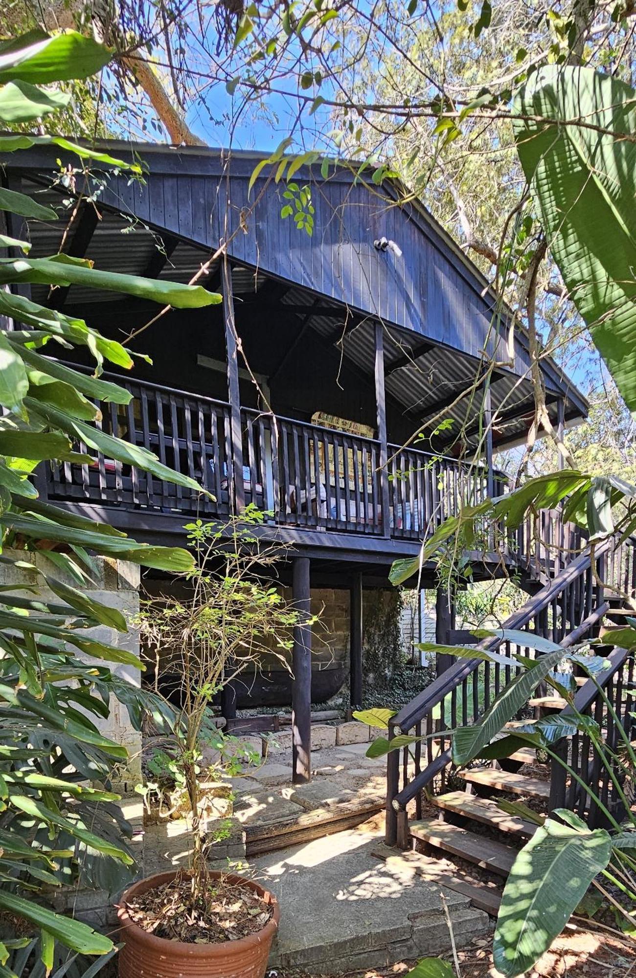 Old Vic Travellers Inn Nelspruit Mbombela Exteriör bild